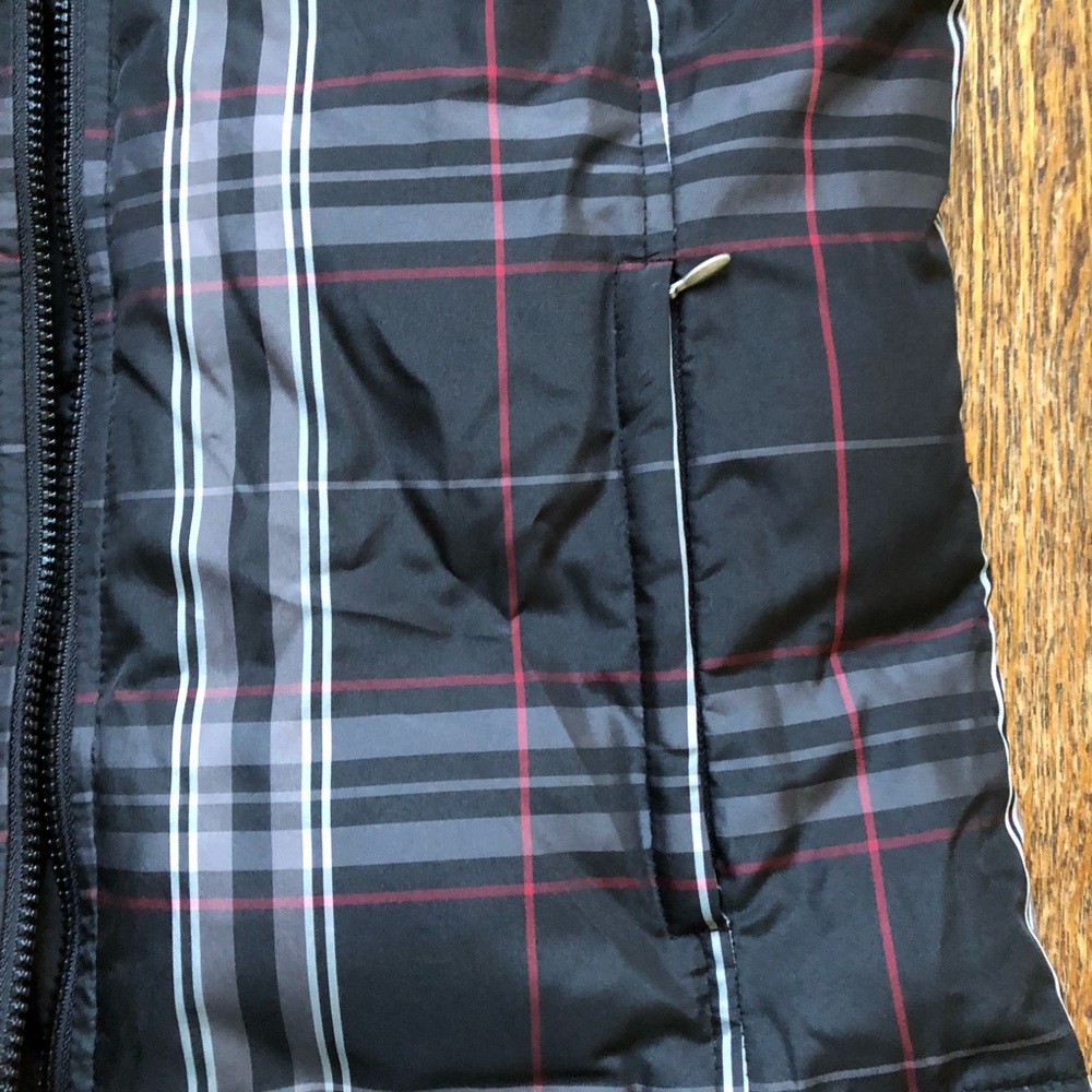 Charter Club Plaid Puffer Vest - Picture 4 of 7